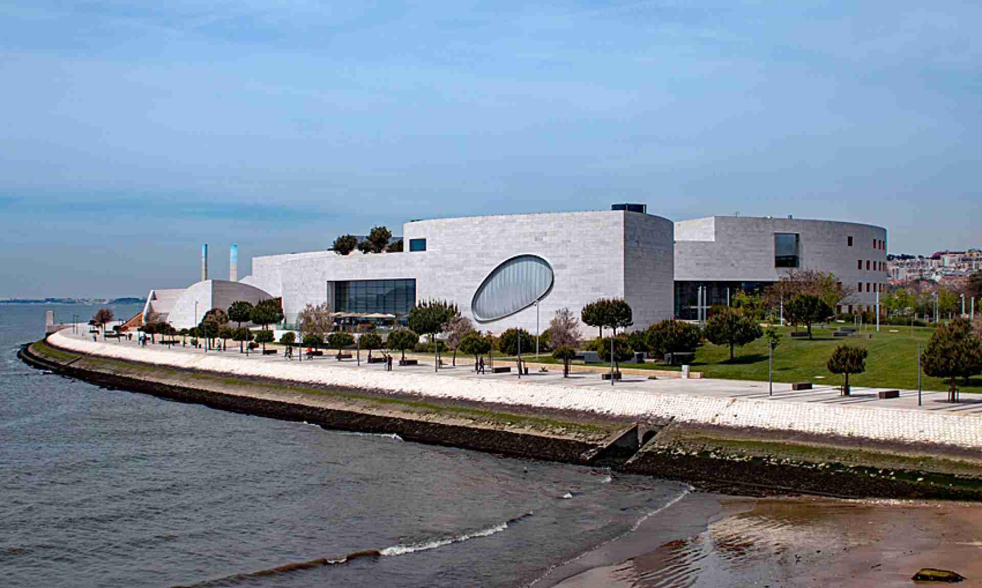 A research centre on the waterfront in Lisbon